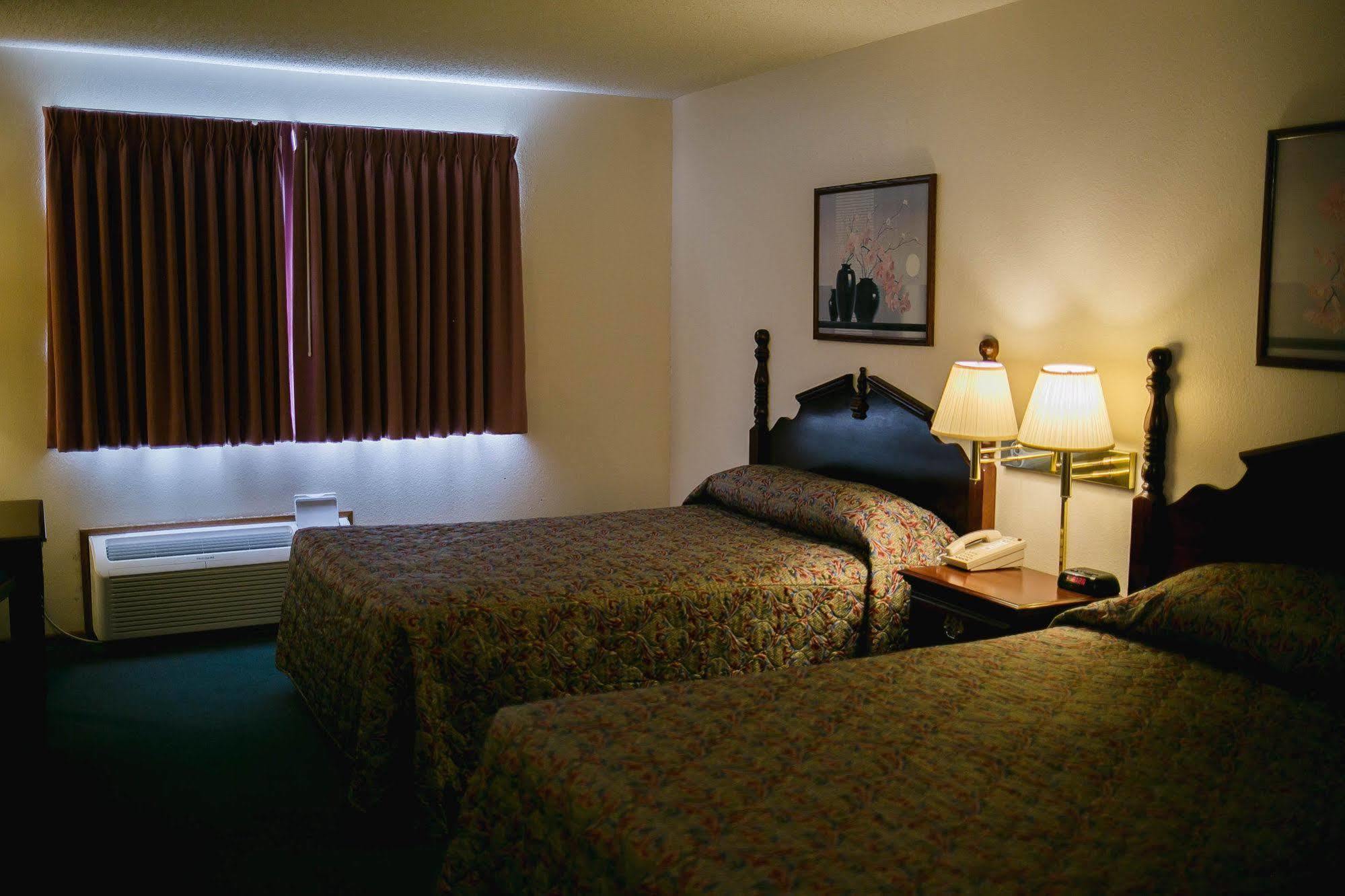 Covered Bridge Inn Winterset Extérieur photo